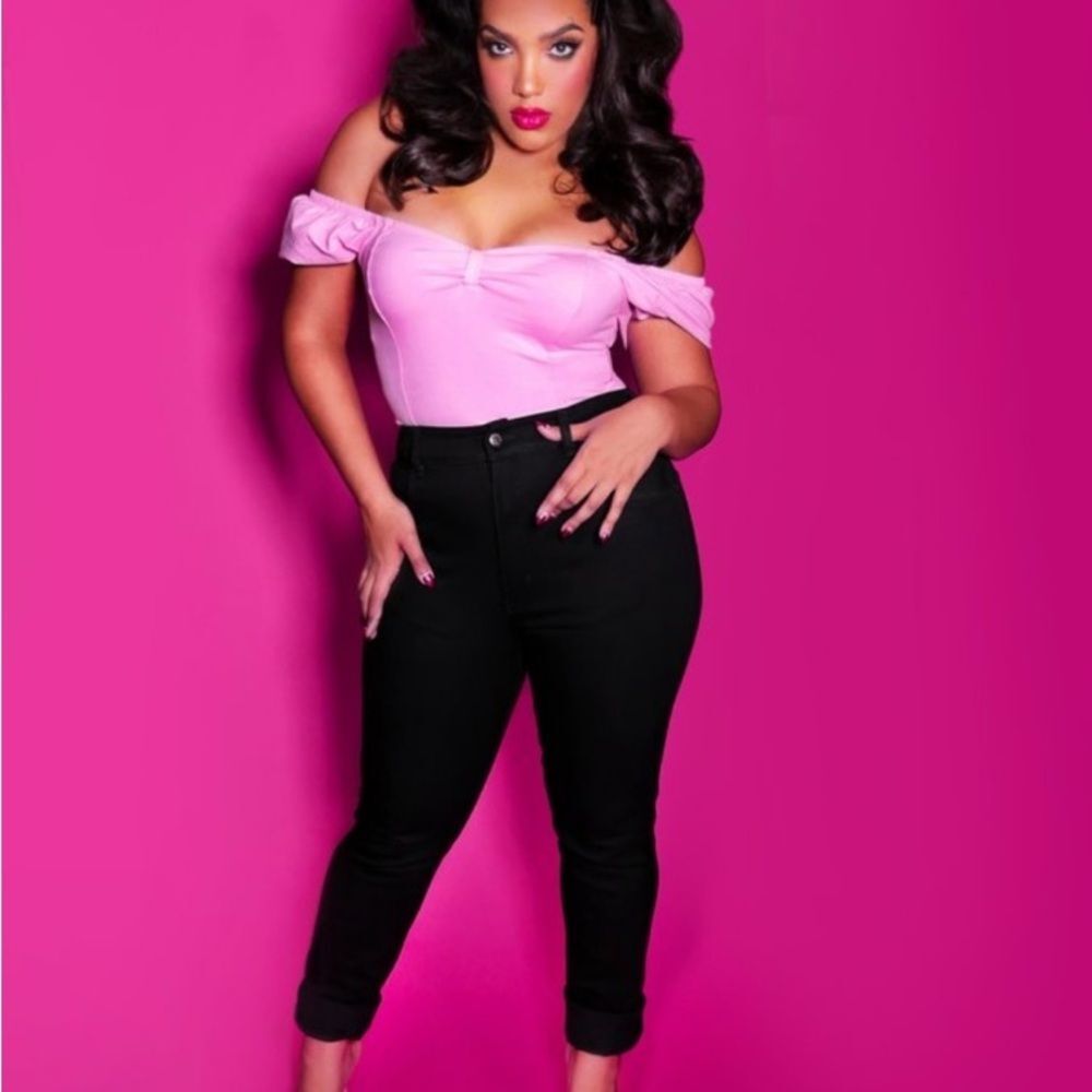 High Waisted Raven Black Jeans - size 24-25 Petite Cut - Picture 4 of 10